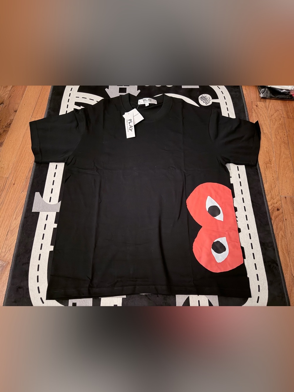 Comme des Garcons PLAY Black T-Shirt Big Red Heart Logo Men's Size L NWT